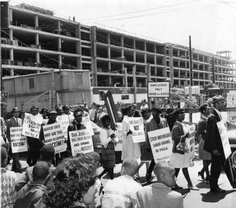 strawberry-mansion-construction-protest